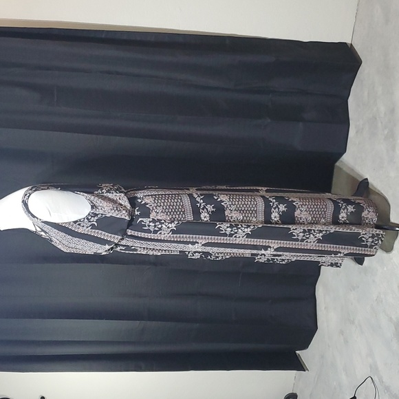 Floral sleeveless maxi dress - Picture 3 of 7